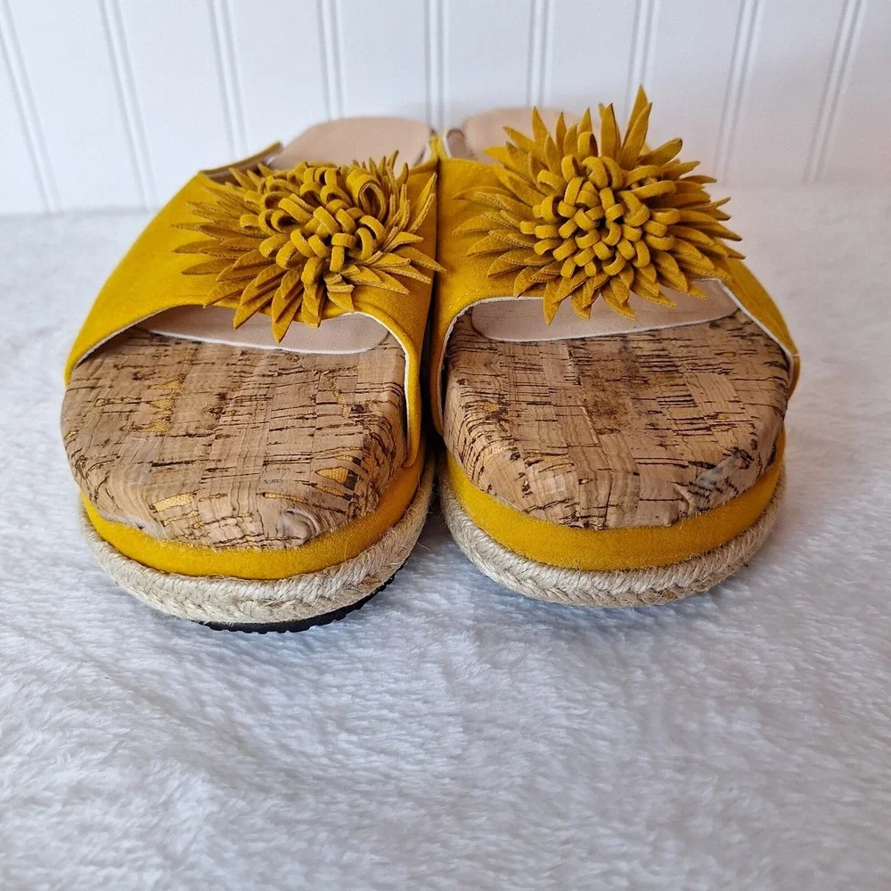 Womens Boutique Unbranded Slip On Espadrilles 42‎ US 11 Mustard Fringe Flower